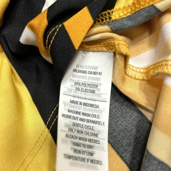 Semi wrap Blouse ,NWT, diagonal striped,flattering,bold,lagenlook ,office siren - Picture 9 of 9